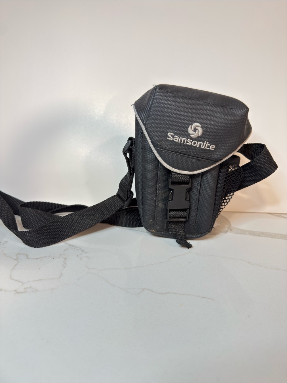 Samsonite Black Compact Camera Pouch with Shoulder Strap
